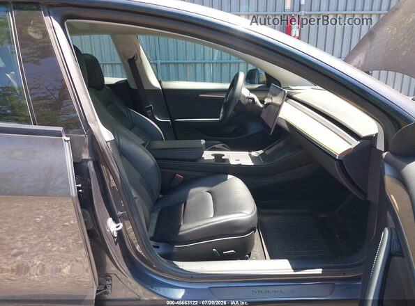 5YJ3E1EB4MF063236 2021 TESLA MODEL 3 Gray წინა სალონის ხედი