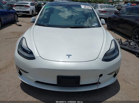 5YJ3E1EB4NF269044 2022 TESLA MODEL 3 White Rear view