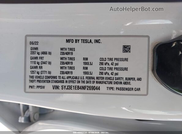 5YJ3E1EB4NF269044 2022 TESLA MODEL 3 White Engine compartment view