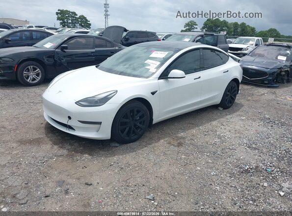 5YJ3E1EB4NF271019 2022 TESLA MODEL 3 Белый Передняя левая четверть