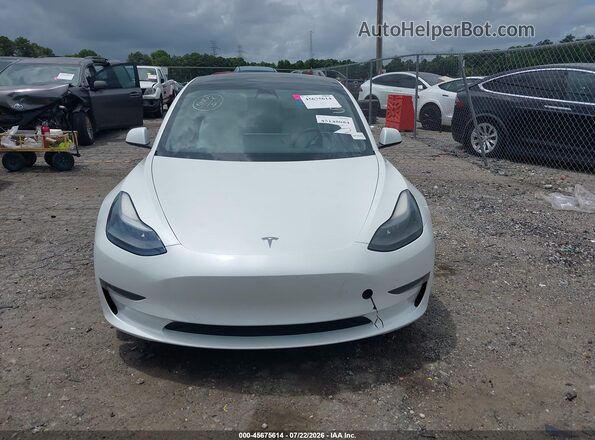 5YJ3E1EB4NF271019 2022 TESLA MODEL 3 Белый Вид задней части салона