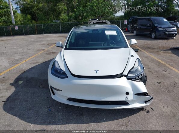 5YJ3E1EB4NF312698 2022 TESLA MODEL 3 White Առջևի վահանակի տեսք