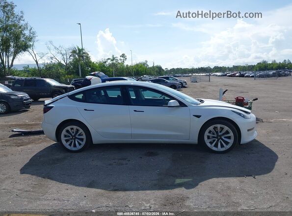 5YJ3E1EB4NF312698 2022 TESLA MODEL 3 White Սարքավորումների վահանակի տեսք