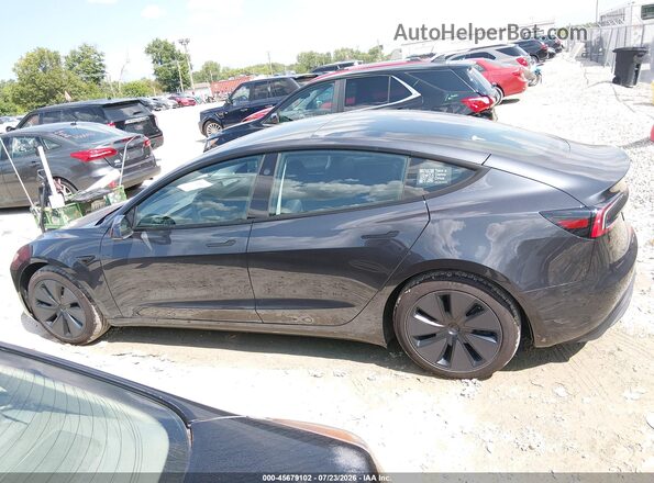 5YJ3E1EB4SF959890 2025 TESLA MODEL 3 Gray Widok wnętrza 360 stopni