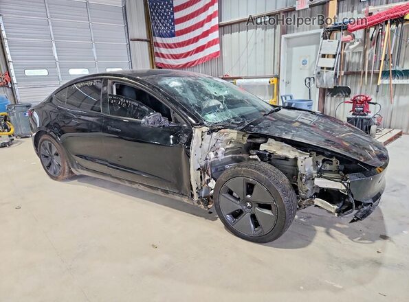 5YJ3E1EB4SF982294 2025 TESLA MODEL Черный Передняя правая четверть