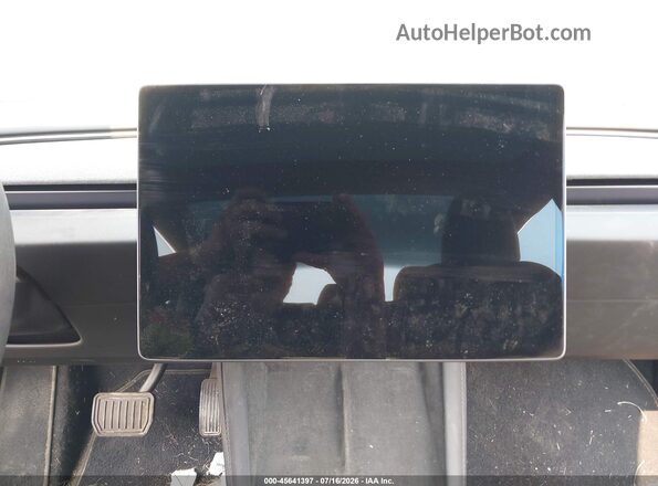 5YJ3E1EB4SF986717 2025 TESLA MODEL 3 Gray Widok tylnych siedzeń