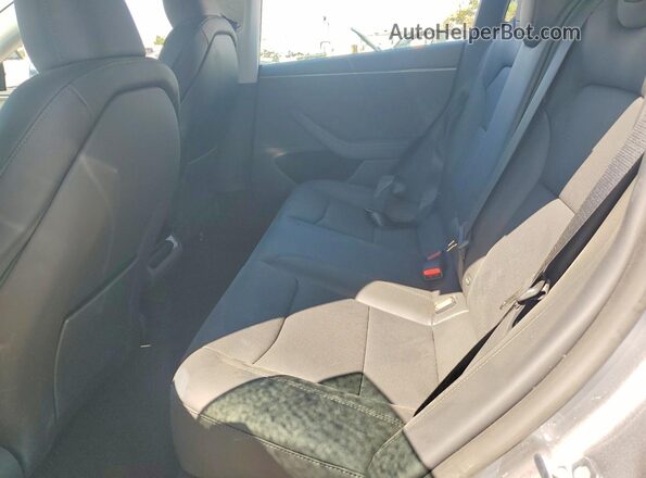 5YJ3E1EB4TF170835 2026 TESLA MODEL Silver Rear seats view