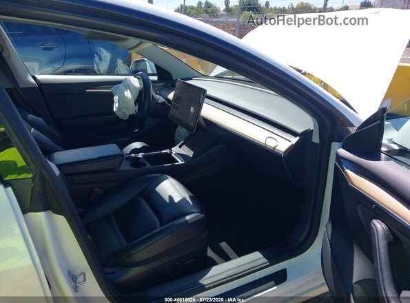 5YJ3E1EB5MF003305 2021 TESLA MODEL 3 White Widok wnętrza z przodu