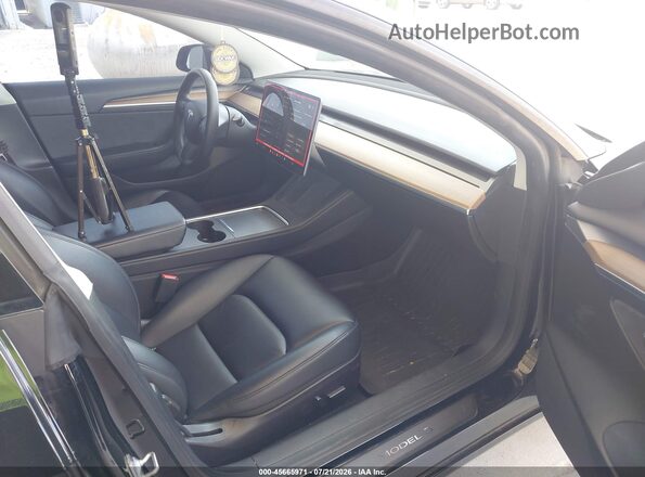 5YJ3E1EB5NF128340 2022 TESLA MODEL 3 Черный Вид салона спереди