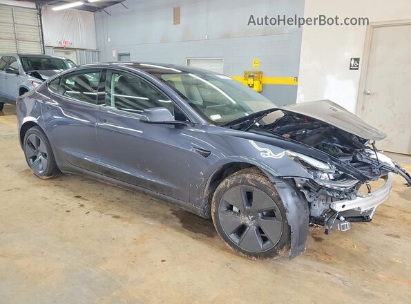 5YJ3E1EB5PF663056 2023 TESLA MODEL Gray Front right