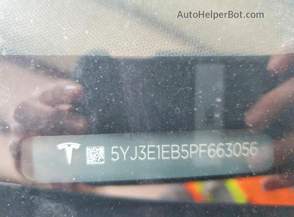 5YJ3E1EB5PF663056 2023 TESLA MODEL Gray Engine compartment view