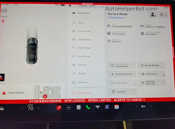 5YJ3E1EB6JF085606 2018 TESLA MODEL Gray Widok zestawu wskaźników