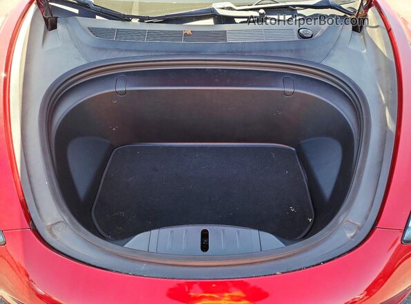 5YJ3E1EB6JF104770 2018 TESLA MODEL Red უკანა სალონის ხედი