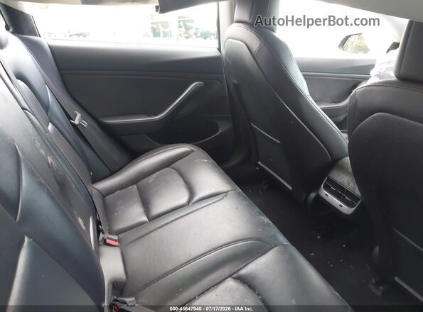 5YJ3E1EB6JF119463 2018 TESLA MODEL 3 Gray VIN կոդի պիտակի տեսք