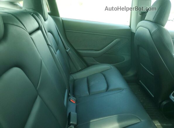 5YJ3E1EB6LF618332 2020 TESLA MODEL White Rear seats view