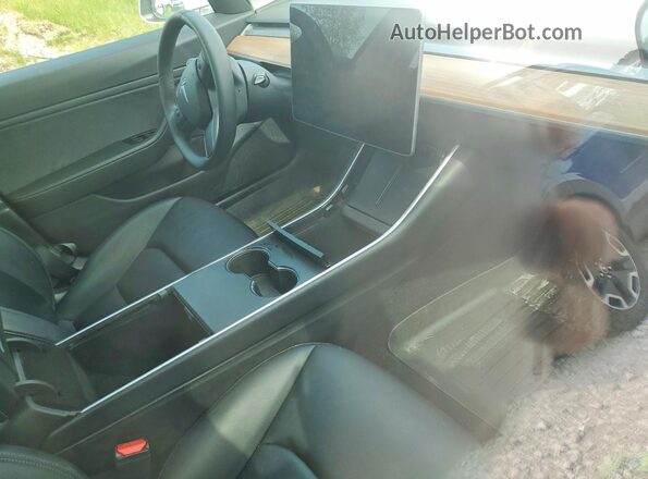 5YJ3E1EB6LF618332 2020 TESLA MODEL White Dashboard view