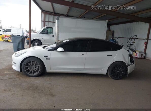5YJ3E1EB6MF002065 2021 TESLA MODEL 3 White Widok wnętrza 360 stopni