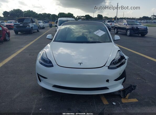 5YJ3E1EB6NF269353 2022 TESLA MODEL 3 White Vista del salpicadero