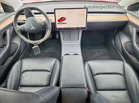 5YJ3E1EB6NF287545 2022 TESLA MODEL Красный Вид панели приборов