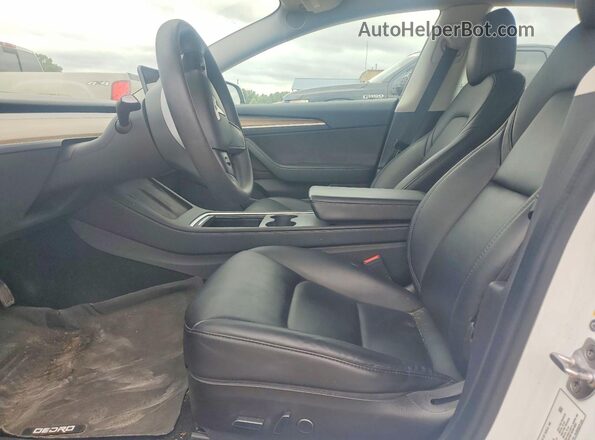 5YJ3E1EB6PF393576 2023 TESLA MODEL Белый Вид салона спереди
