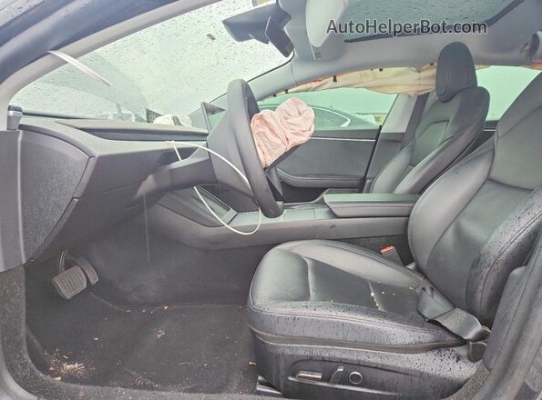 5YJ3E1EB6RF860580 2024 TESLA MODEL Черный Вид салона спереди
