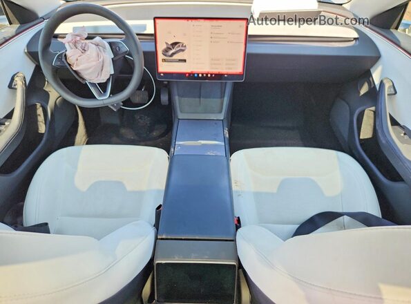 5YJ3E1EB6SF896470 2025 TESLA MODEL Gray Dashboard view