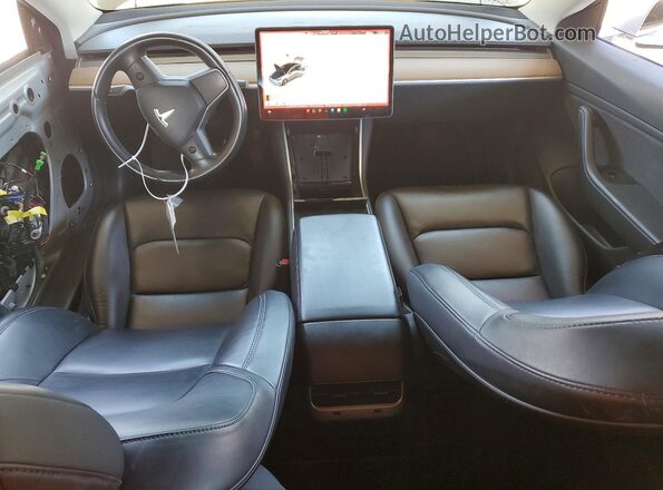 5YJ3E1EB7JF069253 2018 TESLA MODEL Silver Vista del salpicadero