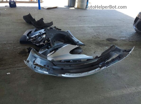 5YJ3E1EB7JF069253 2018 TESLA MODEL Silver Vista del compartimento del motor