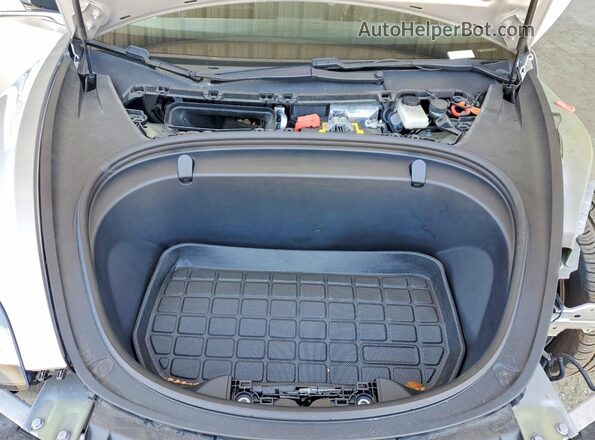 5YJ3E1EB7JF069253 2018 TESLA MODEL Silver Vista interior trasera