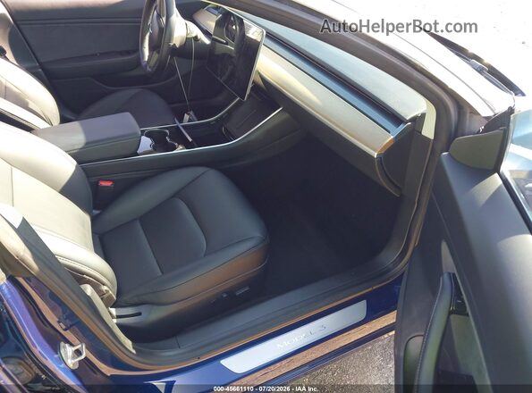 5YJ3E1EB7JF088157 2018 TESLA MODEL 3 Синий Вид салона спереди