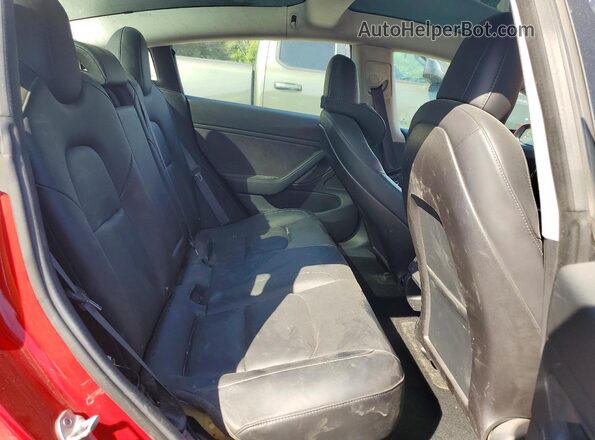5YJ3E1EB7JF117222 2018 TESLA MODEL Red უკანა სავარძლების ხედი