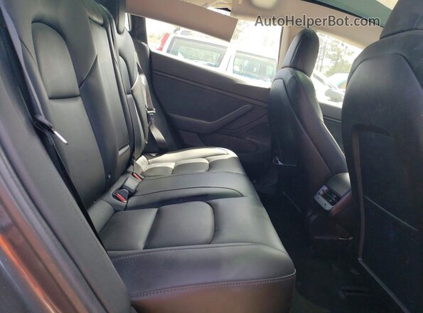5YJ3E1EB7JF185746 2018 TESLA MODEL Gray Rear seats view