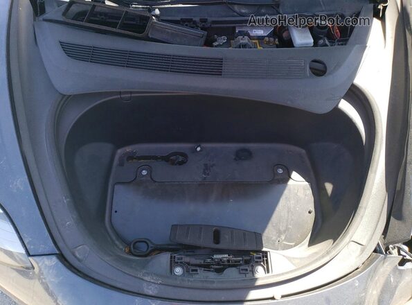 5YJ3E1EB7JF185746 2018 TESLA MODEL Gray Rear interior view