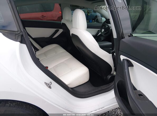 5YJ3E1EB7KF494425 2019 TESLA MODEL 3 White 