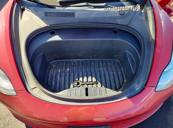 5YJ3E1EB7MF875470 2021 TESLA MODEL Red Vista interior trasera