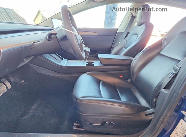 5YJ3E1EB7NF133006 2022 TESLA MODEL Blue Вид салону спереду