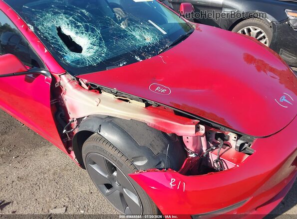 5YJ3E1EB7NF134124 2022 TESLA MODEL 3 Red Widok z przodu