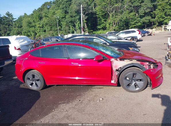 5YJ3E1EB7NF134124 2022 TESLA MODEL 3 Red Widok wnętrza z tyłu