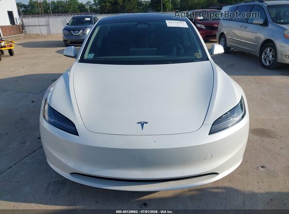5YJ3E1EB7RF746281 2024 TESLA MODEL 3 Белый Панорамный вид салона 360°