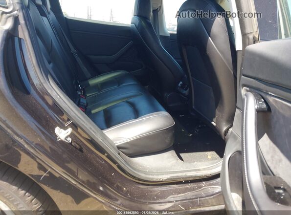 5YJ3E1EB8JF071433 2018 TESLA MODEL 3 Black VIN կոդի պիտակի տեսք