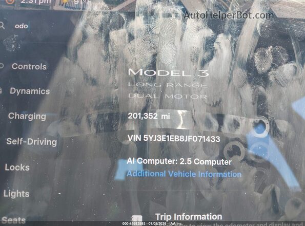 5YJ3E1EB8JF071433 2018 TESLA MODEL 3 Black Հետևի նստատեղերի տեսք