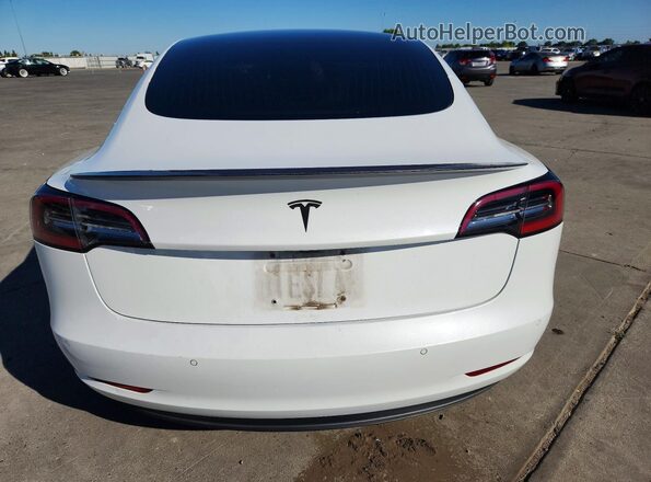 5YJ3E1EB8JF081573 2018 TESLA MODEL White Vista trasera