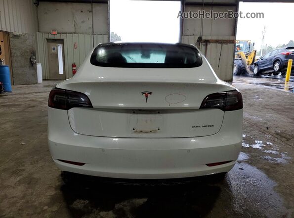 5YJ3E1EB8JF093884 2018 TESLA MODEL White Вид ззаду