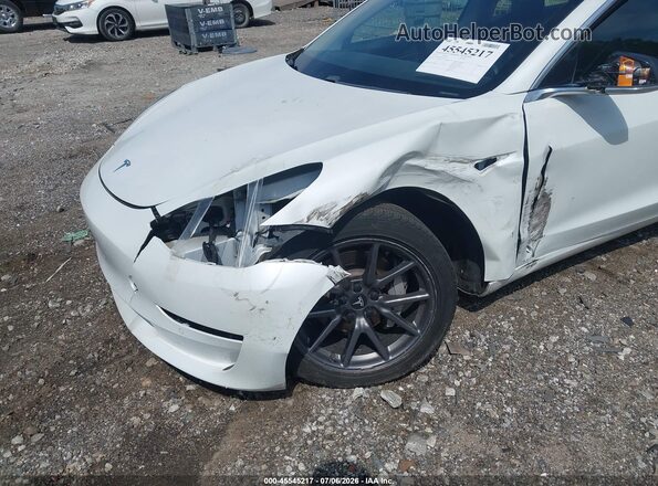 5YJ3E1EB8LF637075 2020 TESLA MODEL 3 White Widok z przodu