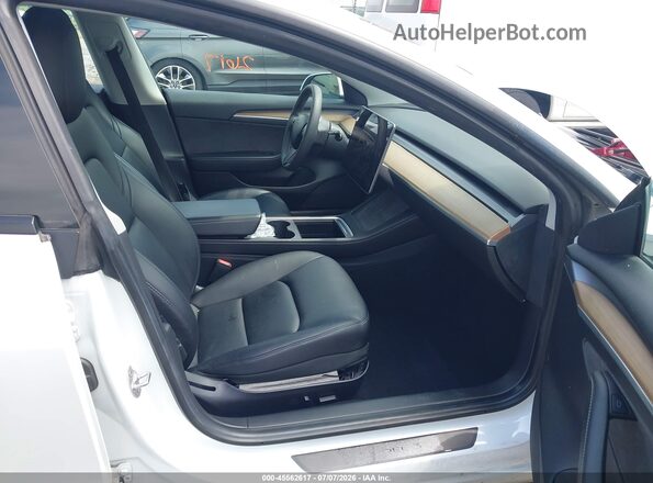 5YJ3E1EB8MF015383 2021 TESLA MODEL 3 White Вид салону спереду