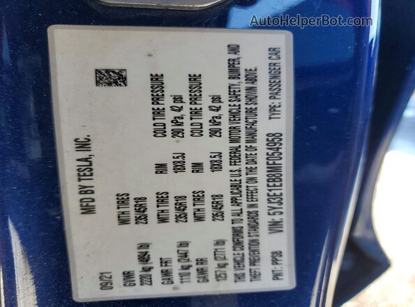 5YJ3E1EB8MF054958 2021 TESLA MODEL Blue Widok komory silnika