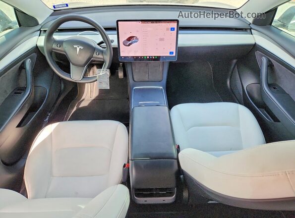 5YJ3E1EB8MF055690 2021 TESLA MODEL Gray Вид панелі приладів
