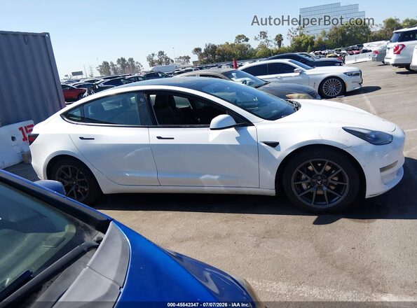 5YJ3E1EB8MF066821 2021 TESLA MODEL 3 White Vista interior trasera