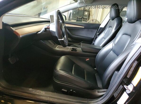 5YJ3E1EB8MF077544 2021 TESLA MODEL Черный Вид салона спереди