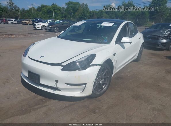 5YJ3E1EB8MF902014 2021 TESLA MODEL 3 White Vista tres cuartos delantera izquierda
